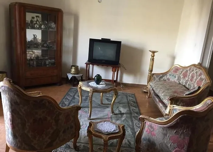 Cozy Apartment Near The Airport